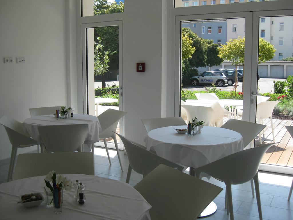 City Hotel Лінц Екстер'єр фото