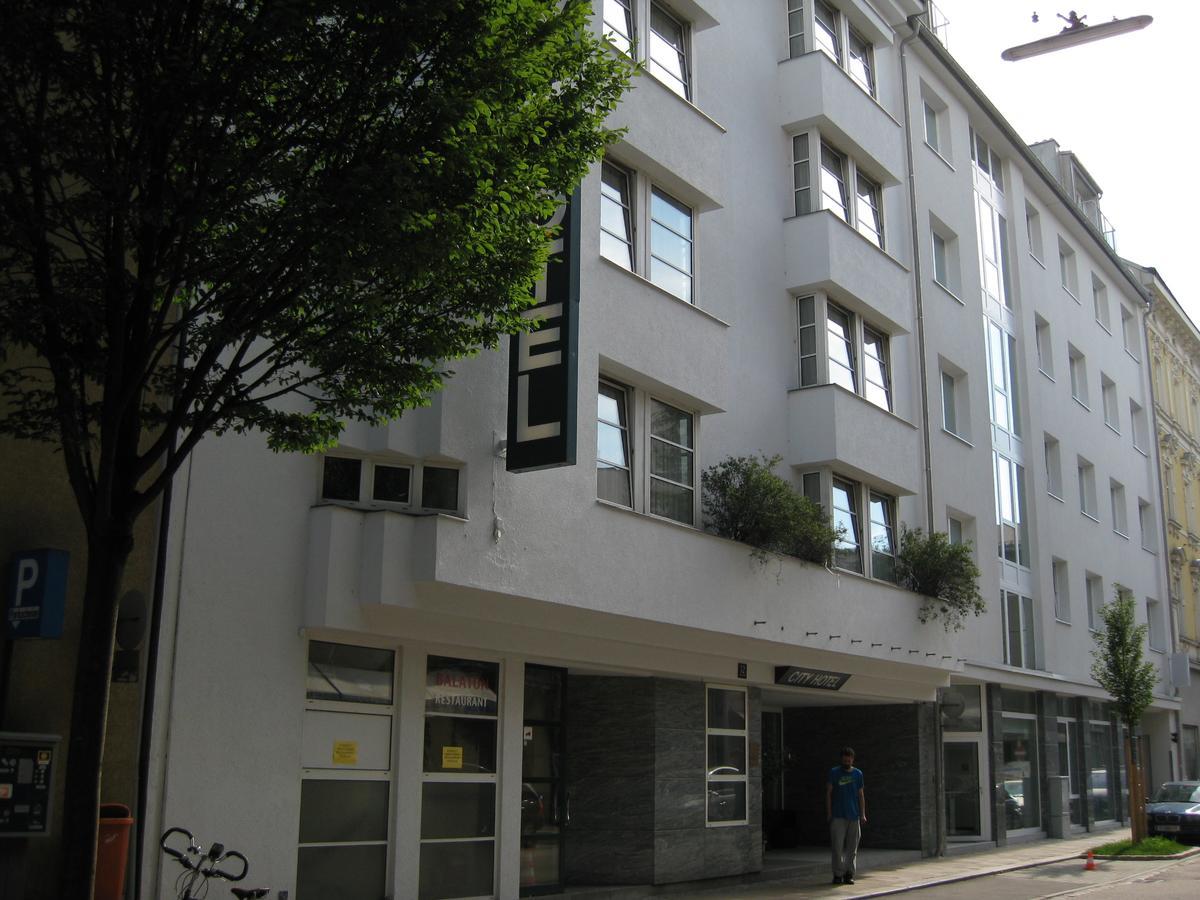 City Hotel Лінц Екстер'єр фото