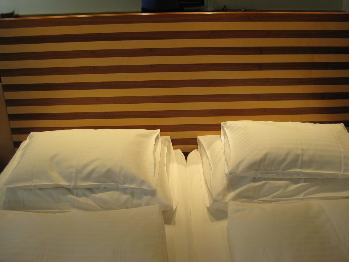 City Hotel Лінц Екстер'єр фото